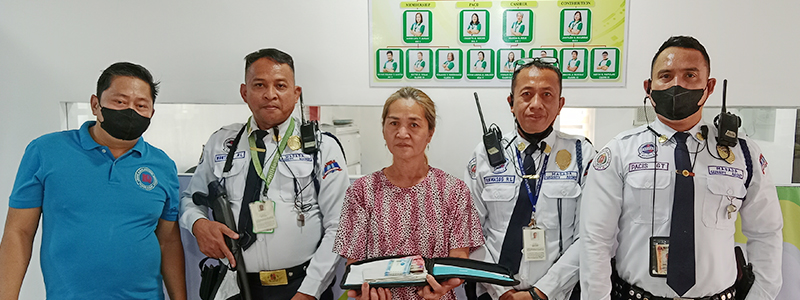 A story of honesty at PhilHealth Fairview: An upright deed returns visiting member’s treatment funds